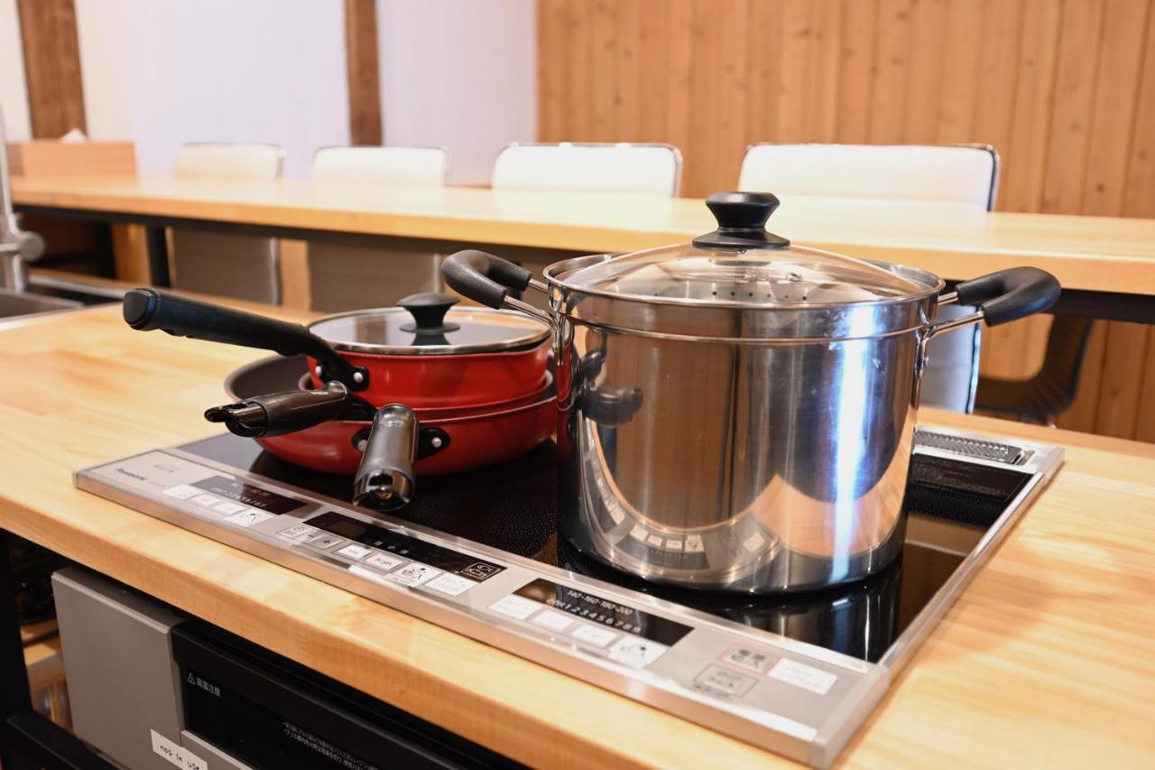 Manabi-Stay Takayama: Modern Kura Dining and Semi-Open-Air Bath in Traditional House Takayama  Exterior photo